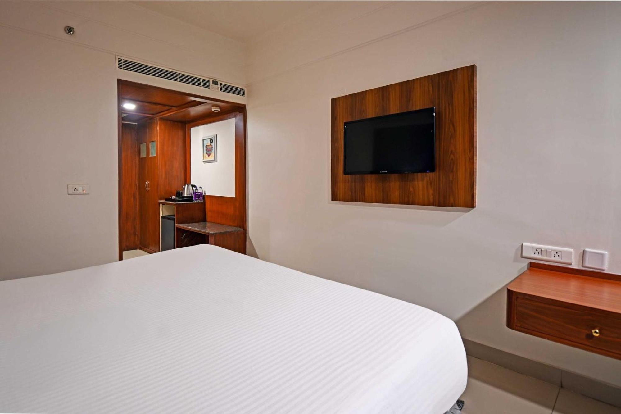Hotel Palette Madhapur Hajdarabad Zewnętrze zdjęcie